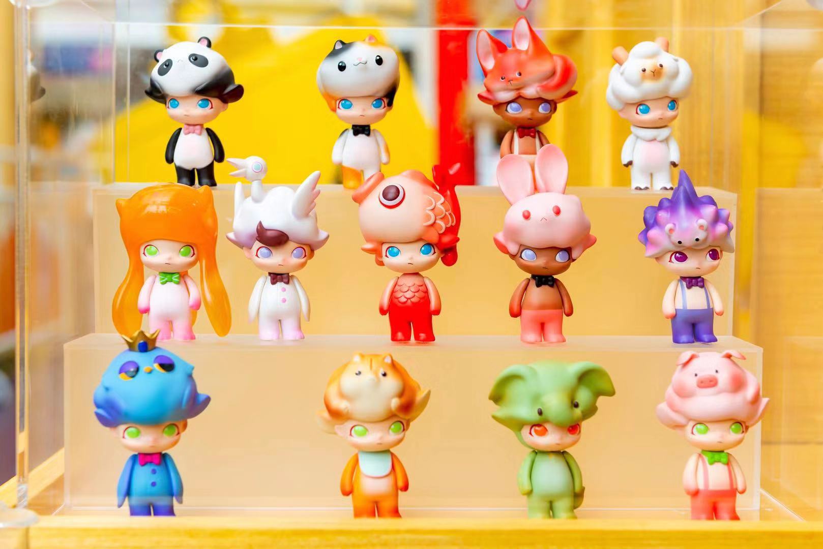 连瑞幸都入场的盲盒市场究竟有多疯狂