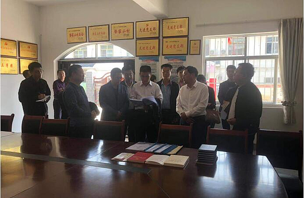 第二指导组组长,市委组织部副部长高威评一行来宜川县检查指导工作