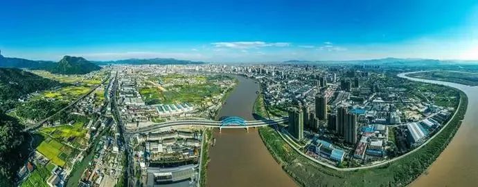 中国农民的城市梦_龙港