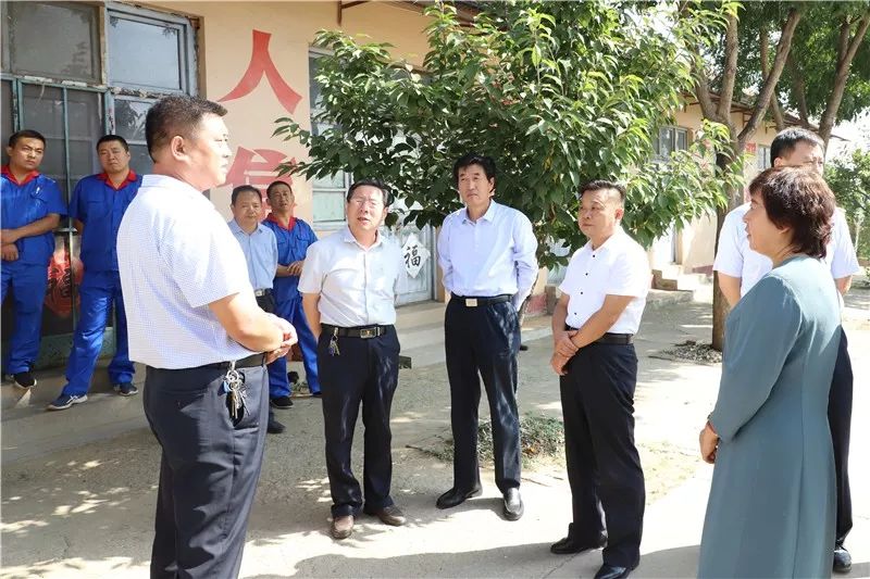 要闻市人大常委会来我县对潍坊市燃放烟花爆竹管理条例