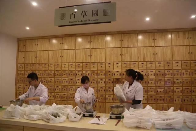 裕和堂中医养生静安寺(上海静安寺金顶花多少黄金)