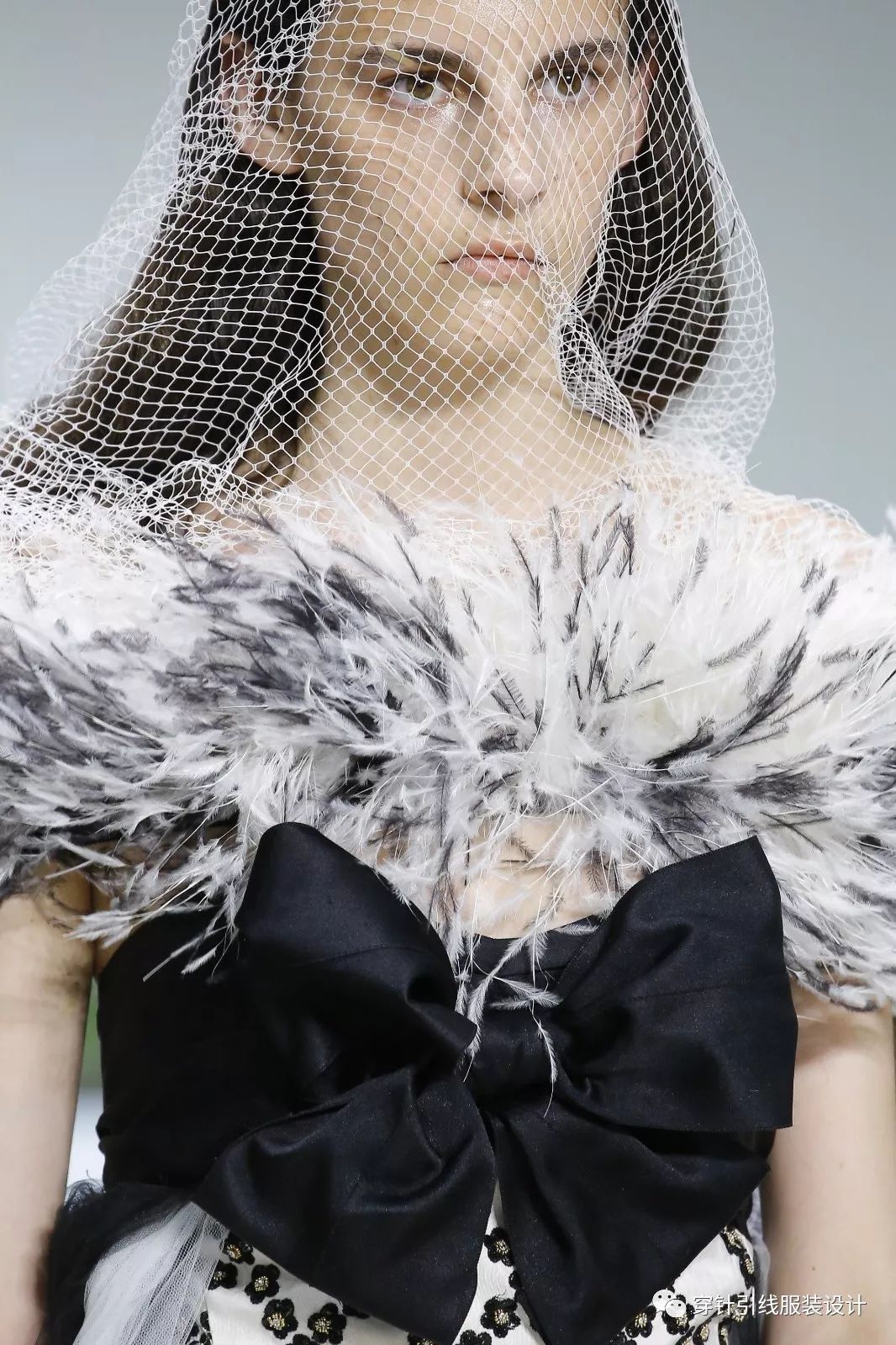 灵感羽毛元素的趋势与运用附60张秀场细节图