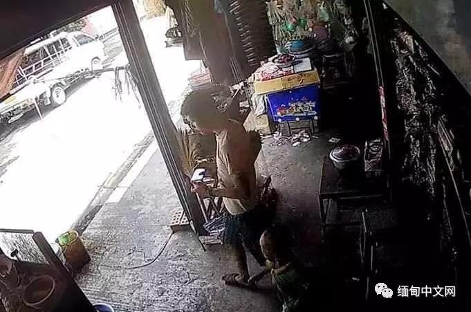 原创缅甸4岁男童双手被反绑脖子被勒住遭人弃尸草丛