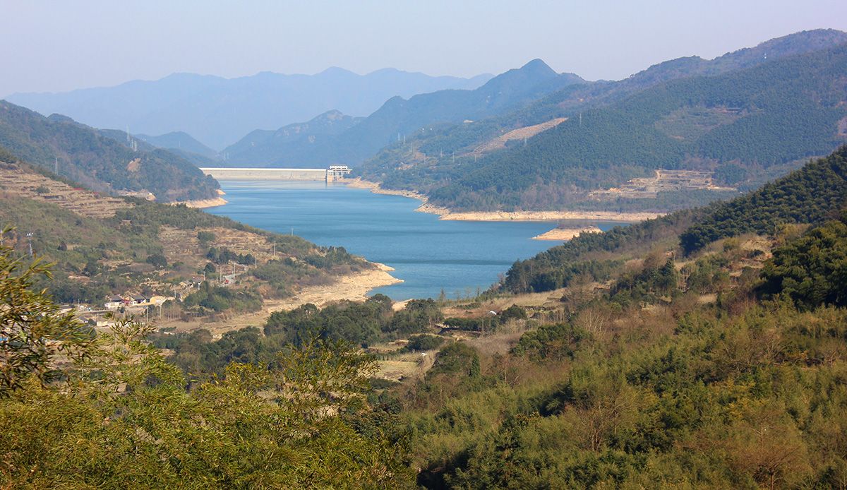 诗与远方,不需太远,就在水岸边_横山
