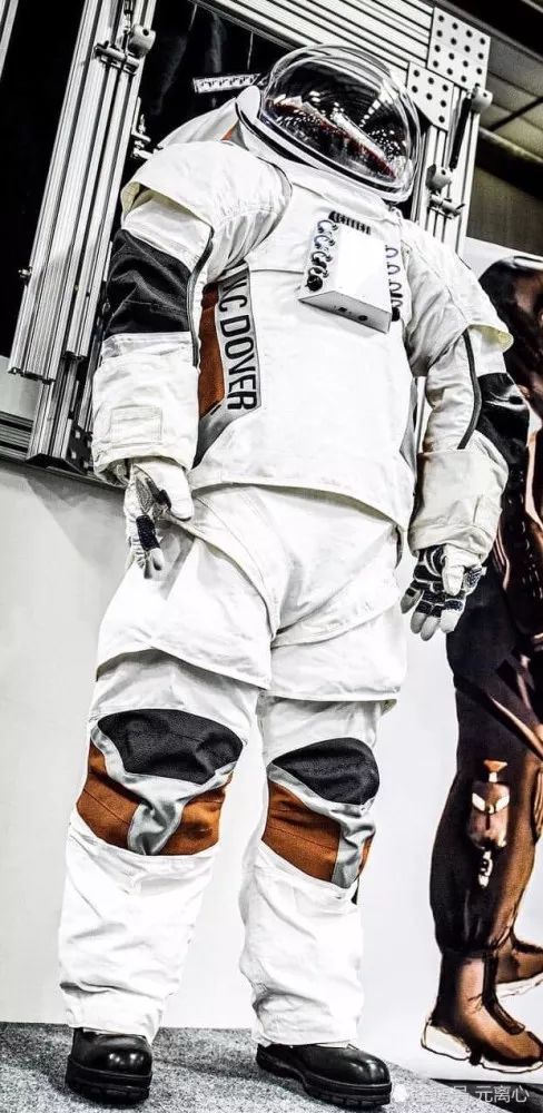 2023年,nasa新款舱外宇航服xemu要在国际空间站试用_设计