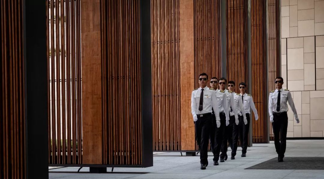 精心服务l用心的服务,让生活更有温度_物业