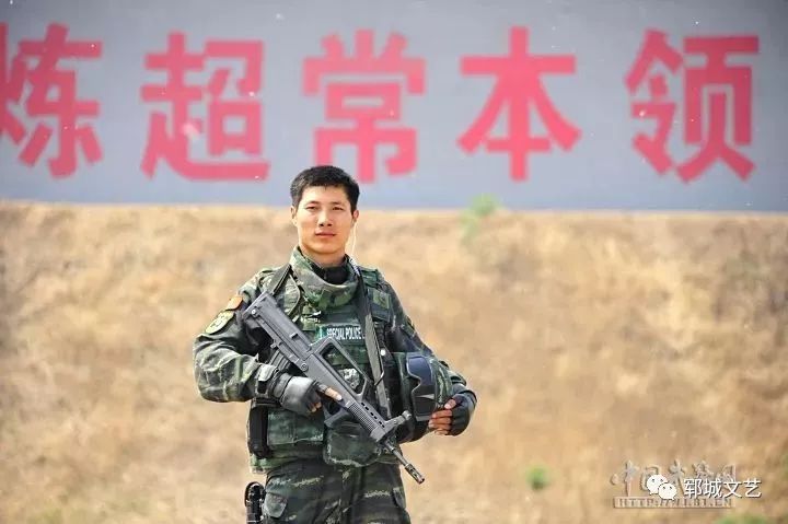 喜报!郓城这位特警荣获"中国武警忠诚卫士"