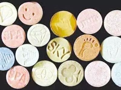 各种毒品的形状及颜色图片