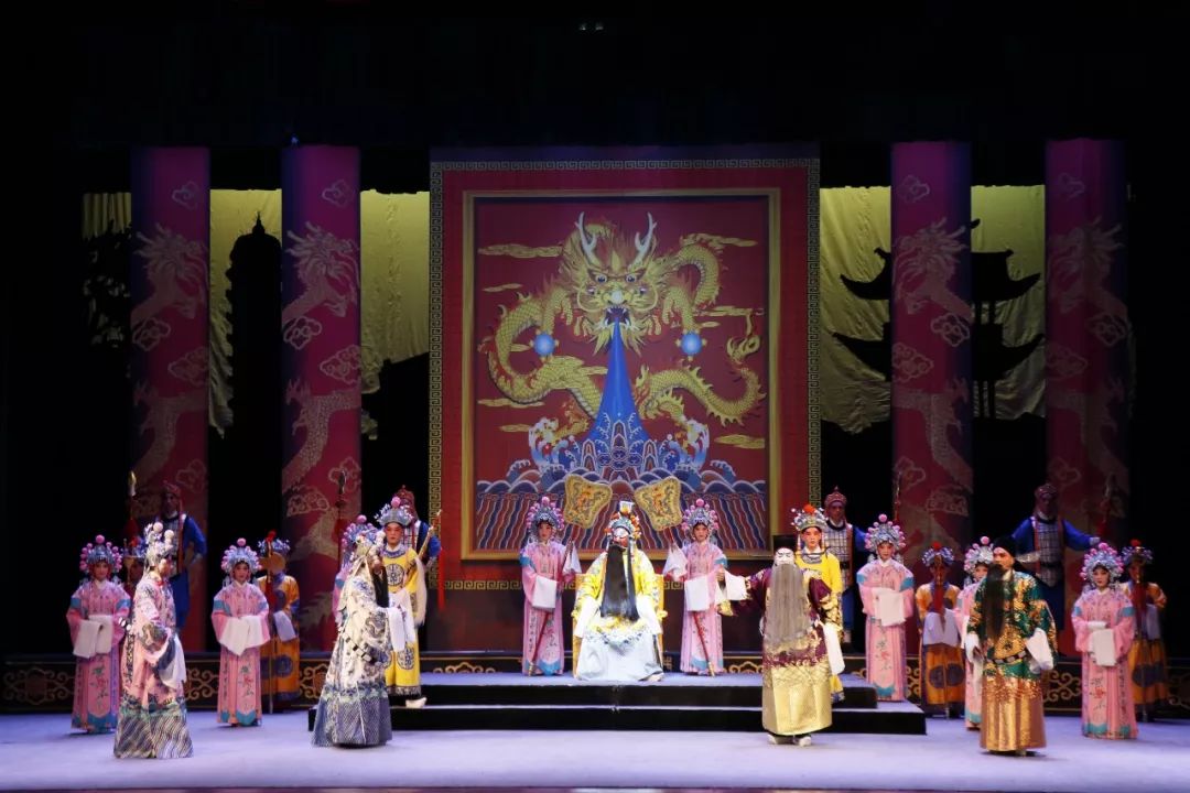 漯河市豫剧团中原文化大舞台演出精彩惠市民