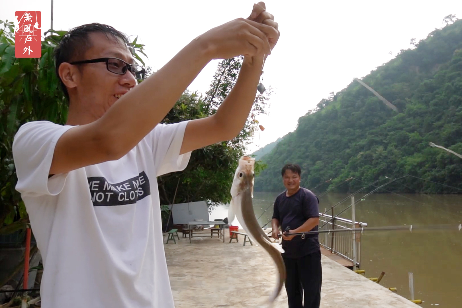 我在珠江上游的南盘江钓鱼,海竿连杆钓上来的都是什么大鱼