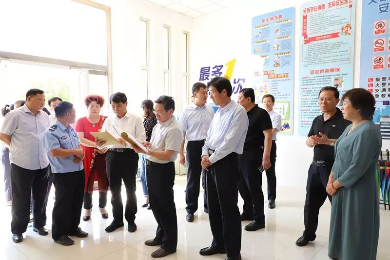 要闻市人大常委会来我县对潍坊市燃放烟花爆竹管理条例