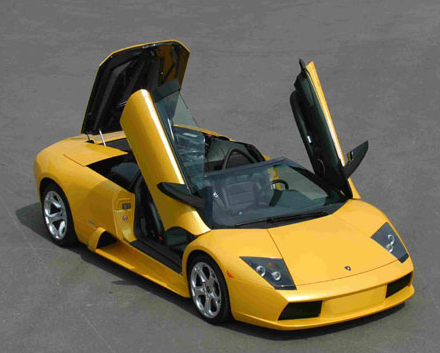 下车直接就熄火怪不得你车子毛病多下次记得这样做