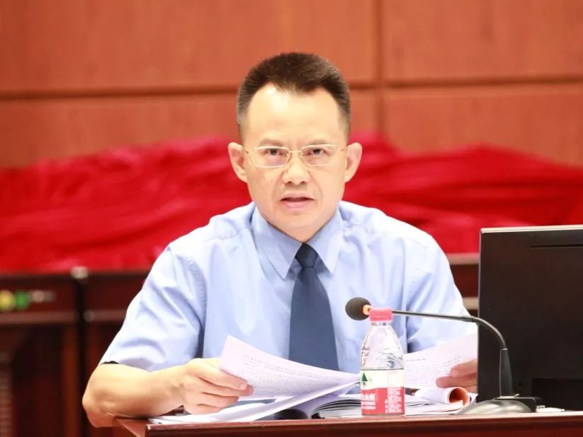 钦州港56112废硫酸泄漏污染环境民事公益诉讼一案公开开庭