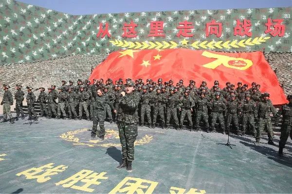 军爱民民拥军军民鱼水一家亲五家渠文化馆进军营开展文艺辅导助推武警