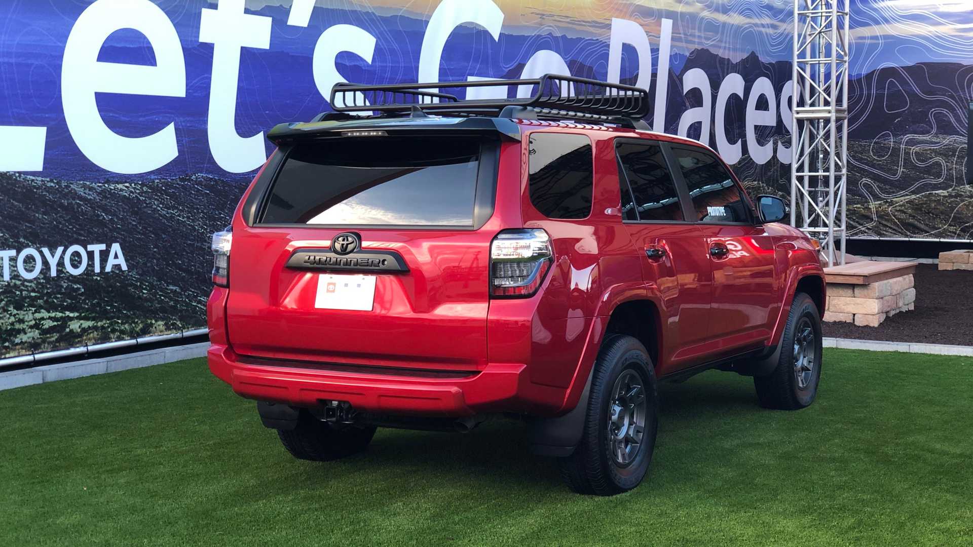 2020款丰田超霸4runnerventure特别版亮相越野媲美丰田普拉多