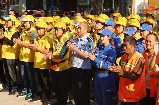 2019年9月26日,鄧州市戶外勞動者愛心驛站正式啟動,市領導陳達,李景龍