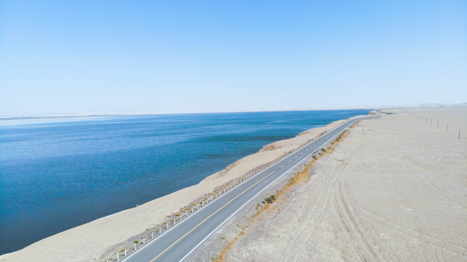 自驾雅阁闯北疆之二探寻戈壁守护者曾经消失的艾里克湖