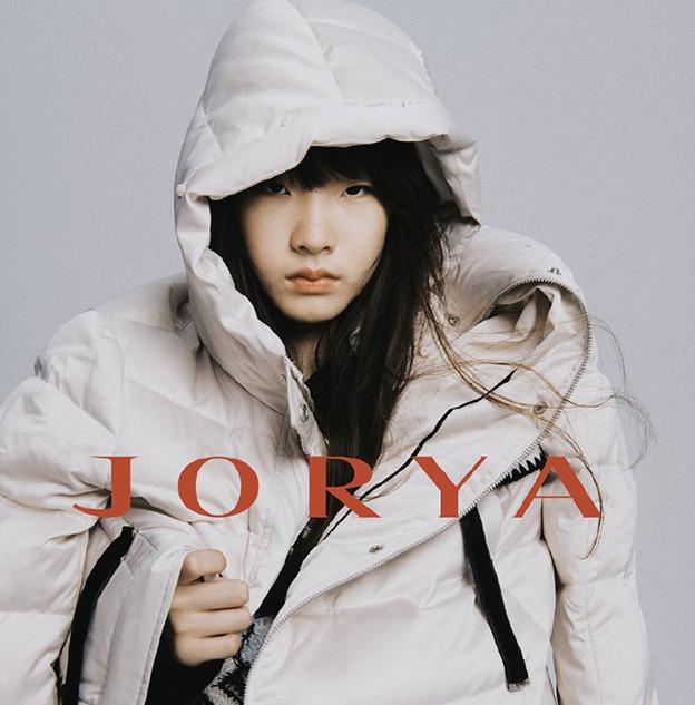 都是星二代,小s女儿狂甩木村拓哉的女儿,高级脸自信满满_elly