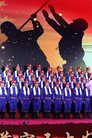 公司举办壮丽70年奋斗新时代职工大合唱文艺晚会