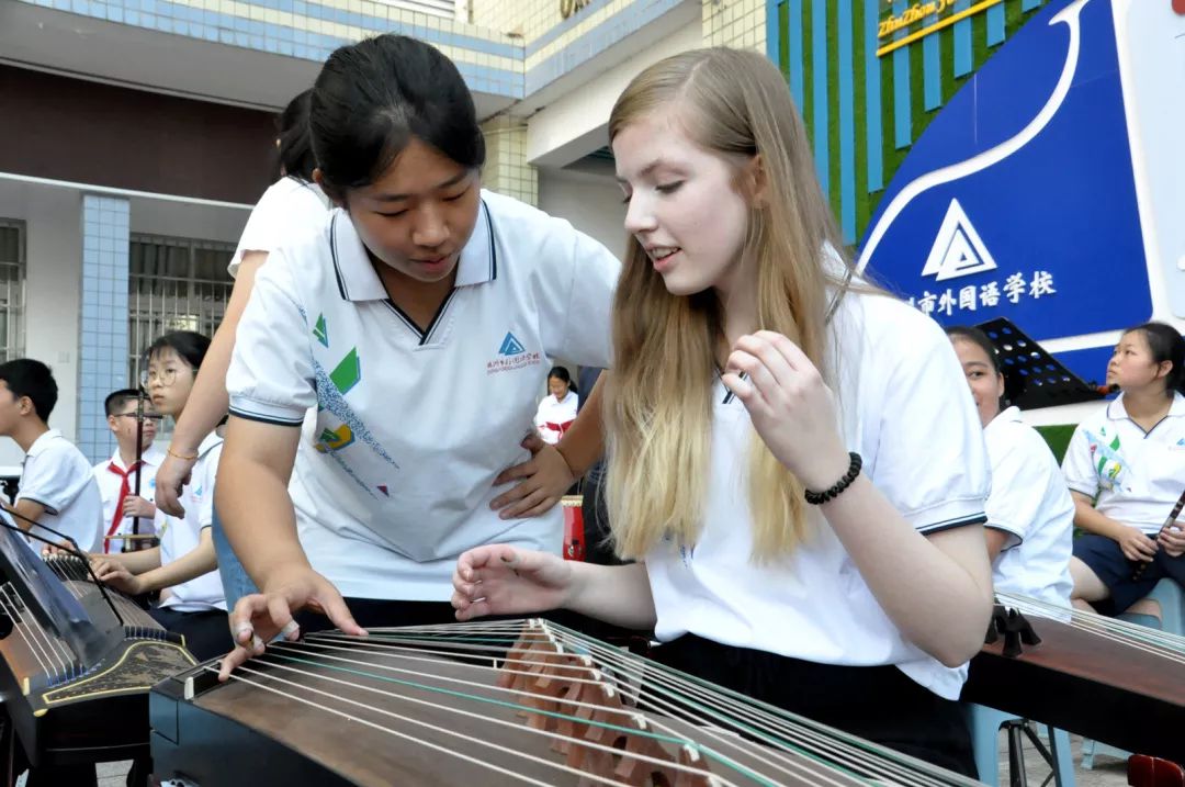 强势围观颜值与智慧并存的德国高中生空降株洲