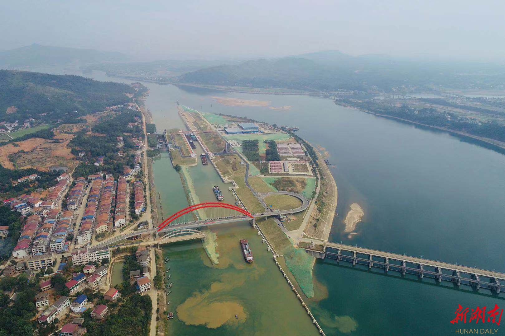 大源渡航电枢纽二线船闸建成通航 衡阳至城陵矶航道等级提升至二级_建