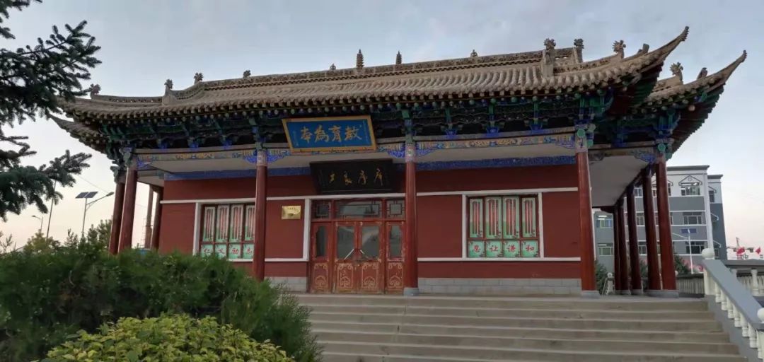 祝贺古浪三中建校六十周年