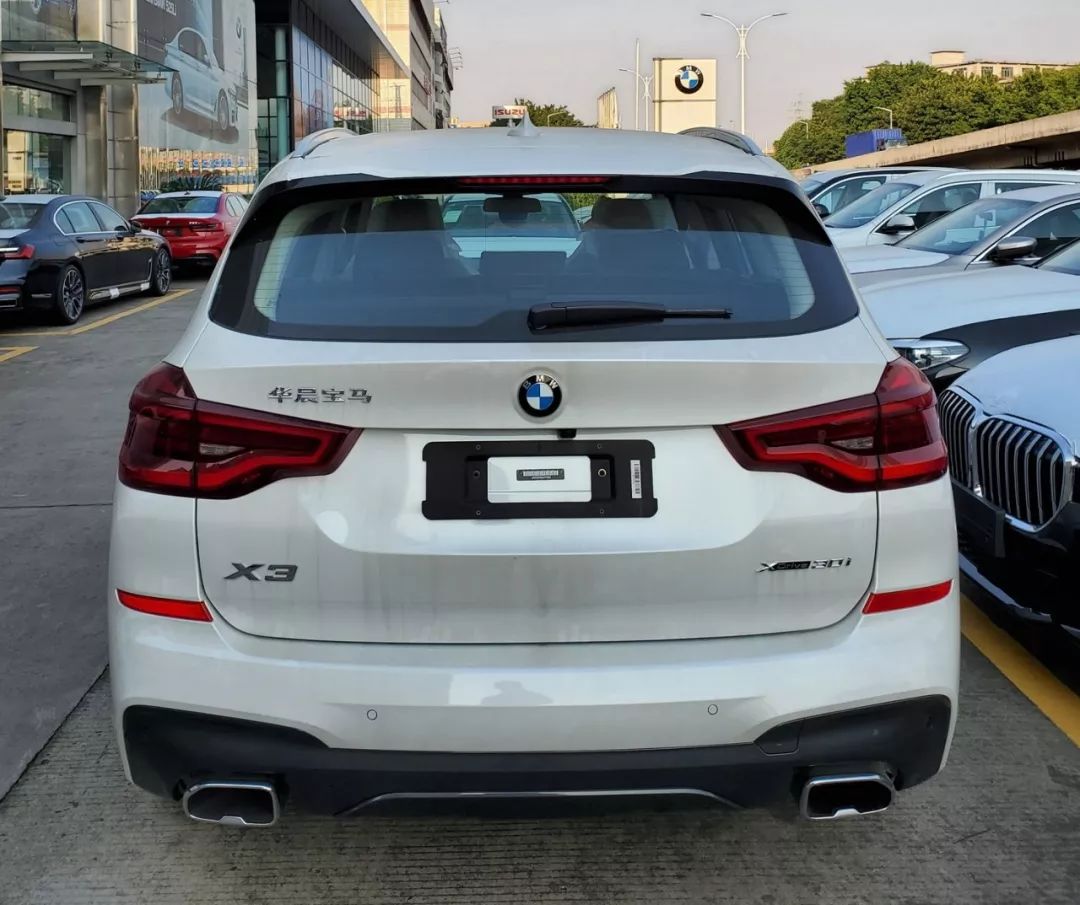 到店体验新款宝马x3标配id7系统售价不变配置反而大升级