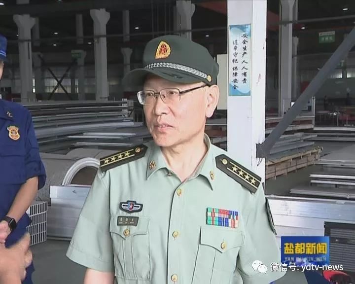 区党工委书记,管委会主任商建明,区委常委,区人武部部长宋海东等陪同