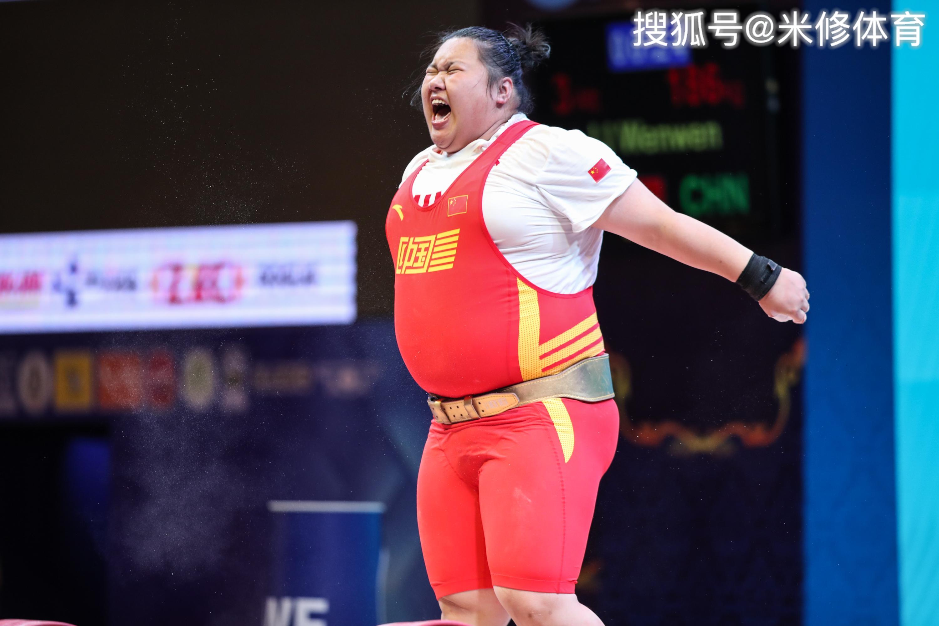 原创举重世锦赛00后女力士夺三金破两项世界纪录中国队29金创新高