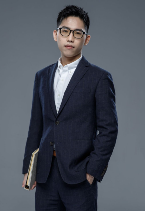 fpx世界赛只带六人,定妆照全员帅的过分,金贡姿势太搞笑_刘青松