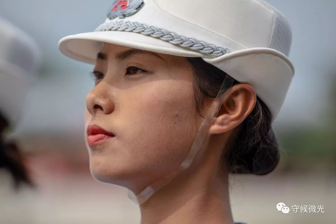 首次参阅的女将军霸气领队昨天(25日),央视七套《军事纪实》栏目官方