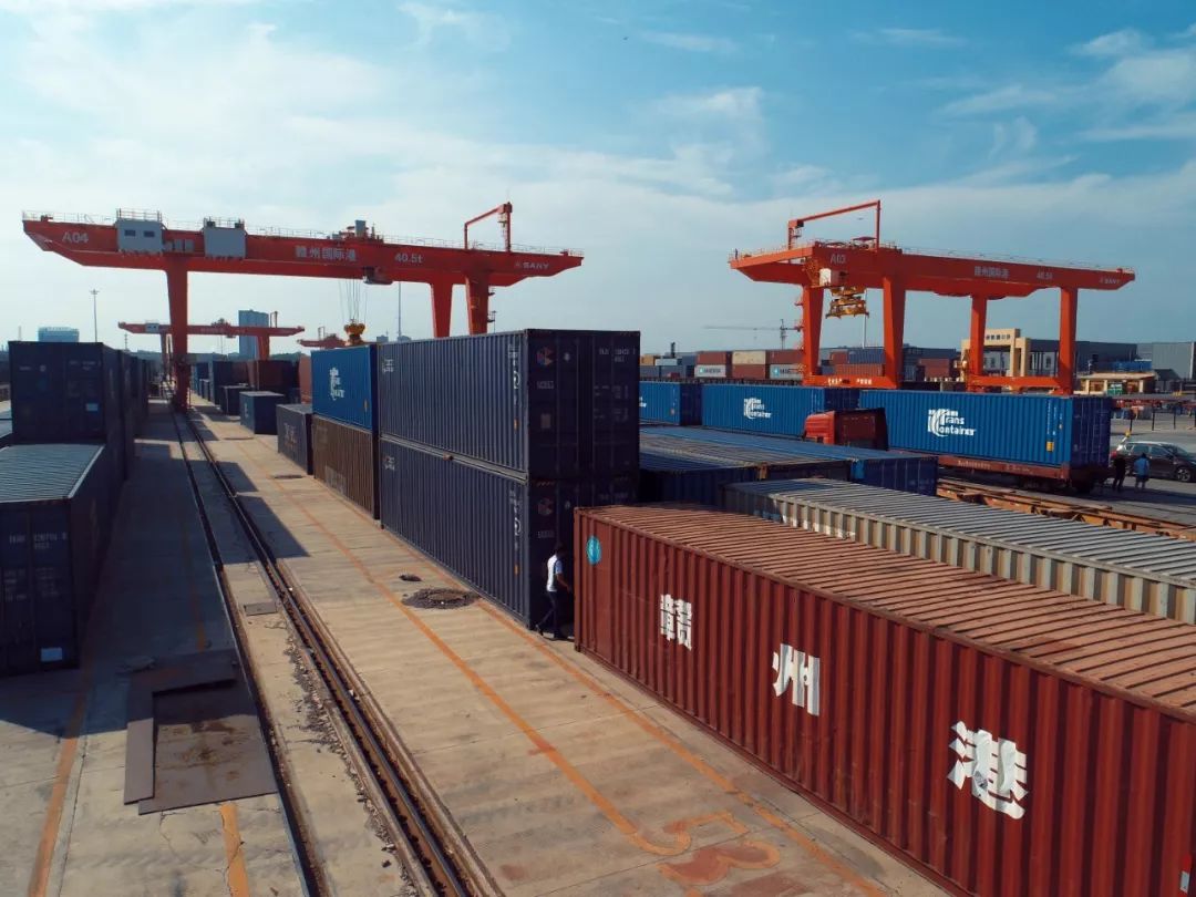 航拍丨赣州:信丰民族风情浓郁,南康双核联动两翼齐飞