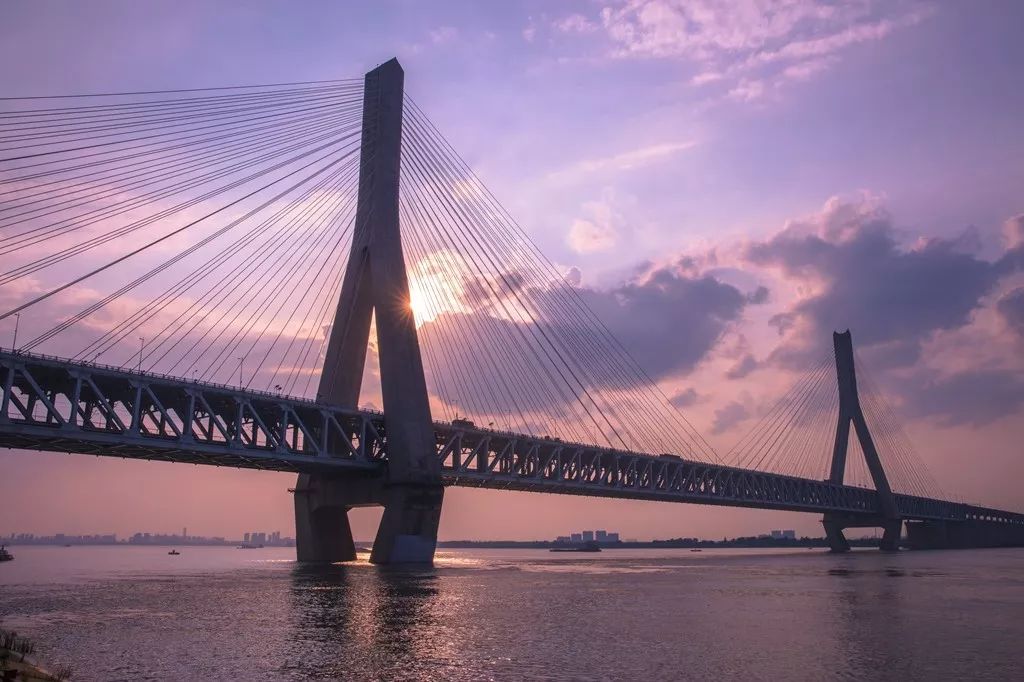 嘉鱼长江大桥图片