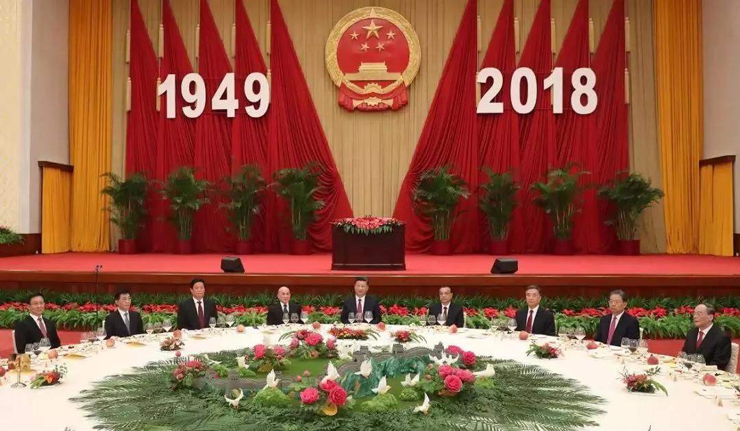 独有的山毛桃树为砧木,经过多年精心优化培养出来的新型水果,专供国宴