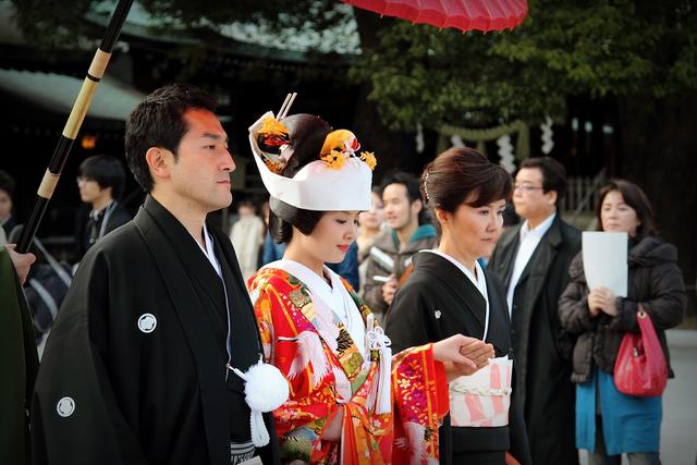 让日本女孩直犯选择障碍的「结婚仪式」