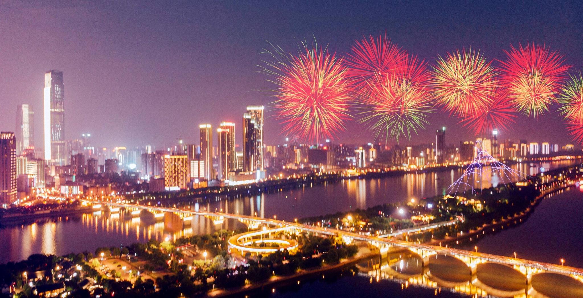 "中国网红气质城市揭秘",十一长假你要去哪玩?_长沙