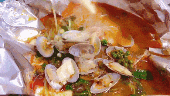 筷吃花甲粉-花甲粉金秋美食价:16元雲知缘瓦香鸡-瓦香鸡金秋美食价:18