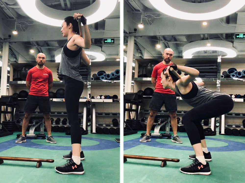 姚晨晒出健身照穿朴素运动装撸铁动作娴熟40岁身材气质都挺好