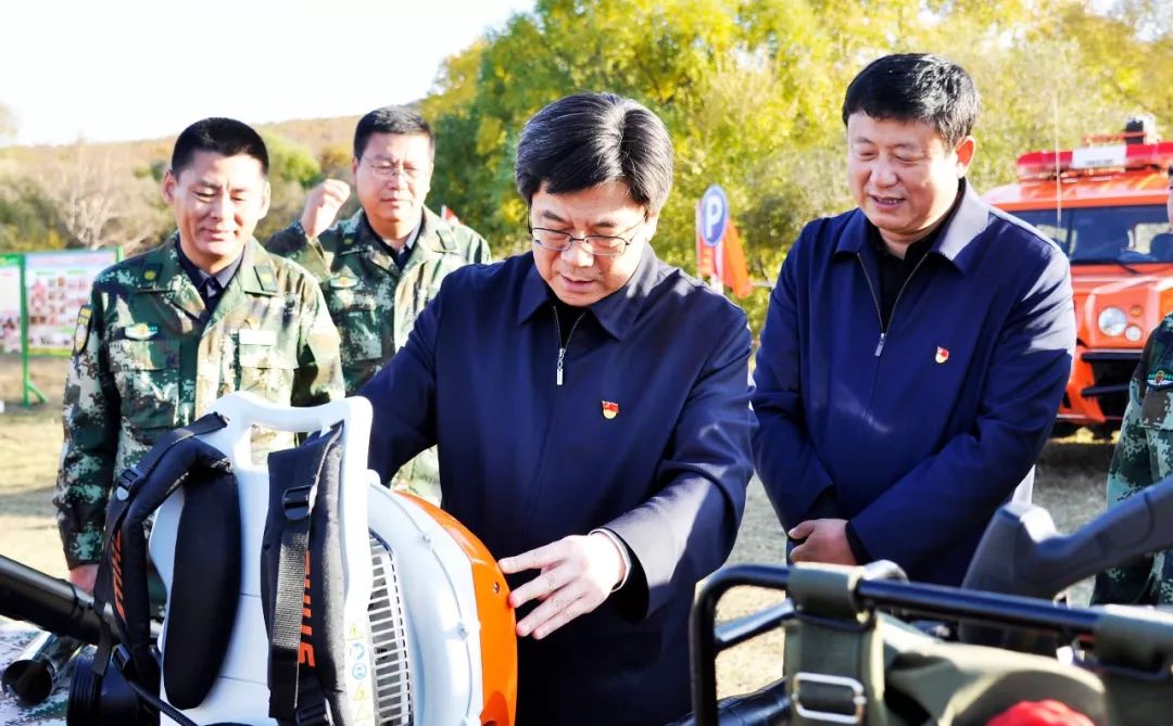 市委书记焦刚伟检查秋季防火工作