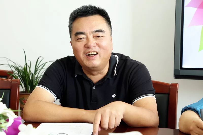 肇文学校副书记兼校长 万建平塘外中学书记兼校长 樊胜军洪庙中学书记