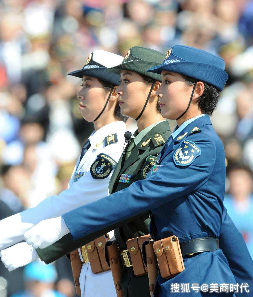 女兵专属阅兵腿刷屏了:她们不仅是姑娘,更是战士!