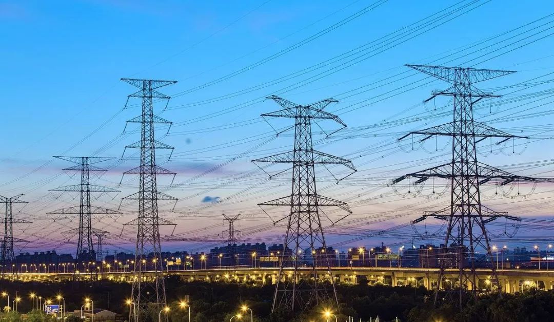 今天,1000千伏特高压"穿江引线"!