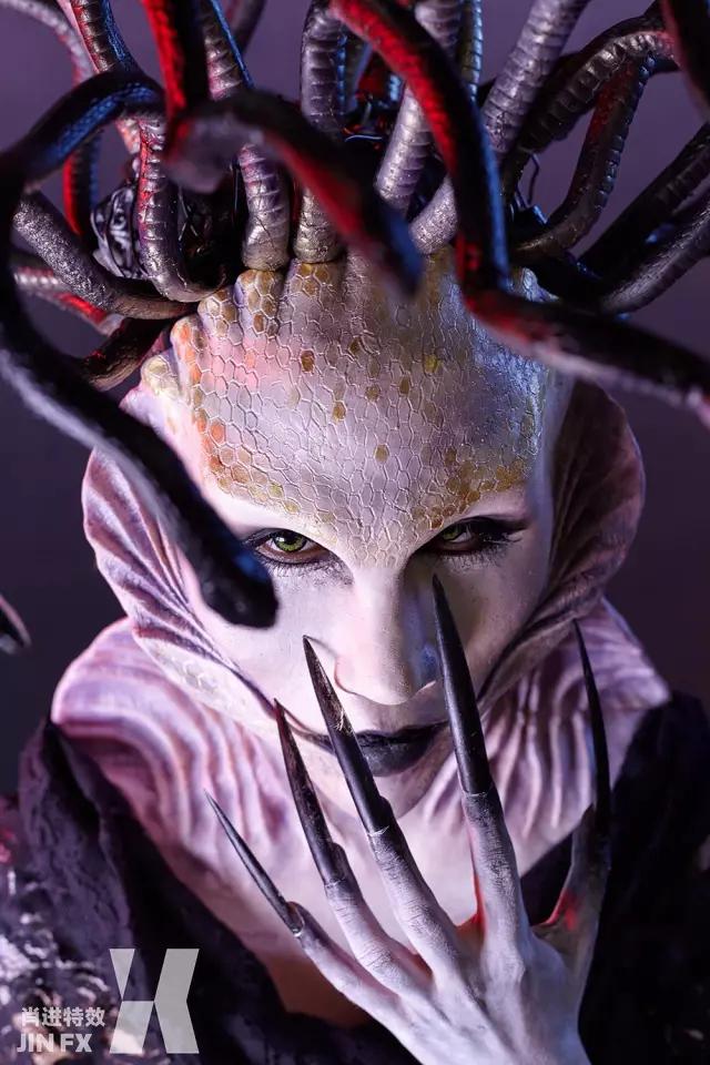 分享一组神奇的特效化妆作品化完妆简直像换了个头