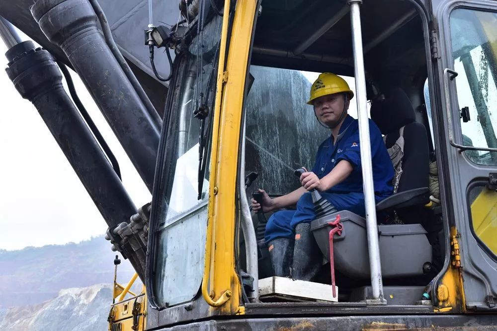 曹亮自我进化的铲装技术开拓者