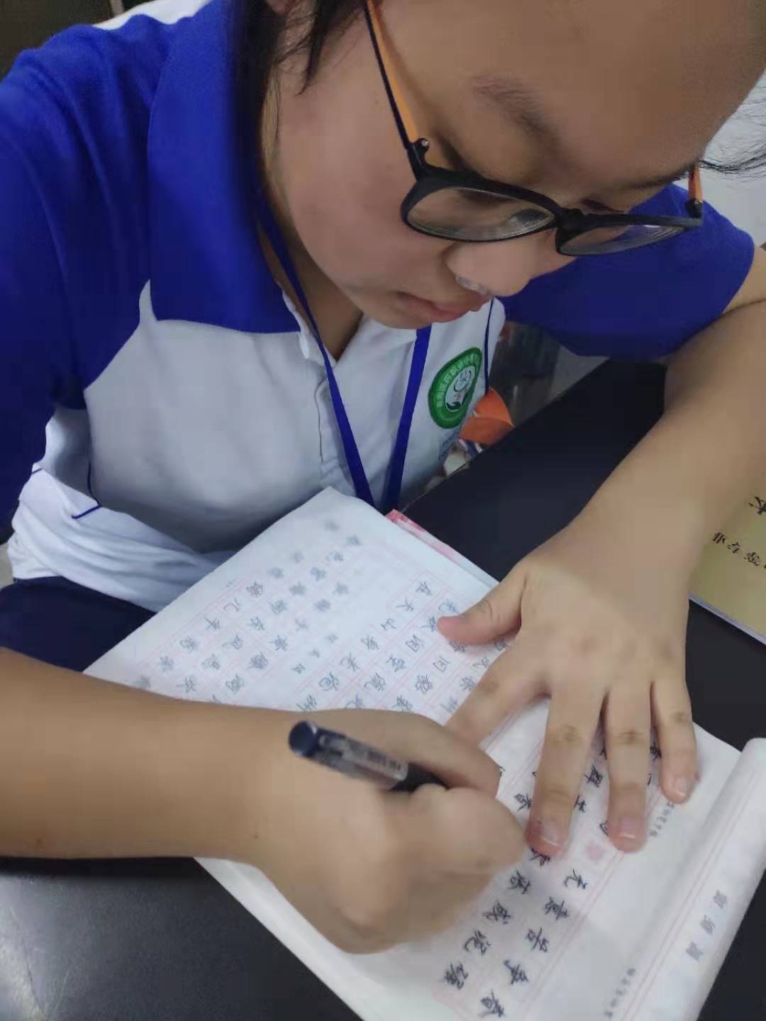 坚定信心狠抓管理正校风人生出彩医专学子谱新章
