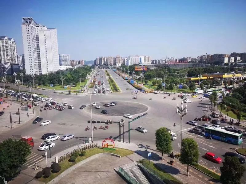 注意注意: 宜宾上江北转盘路口通行规则改变,取消转盘.