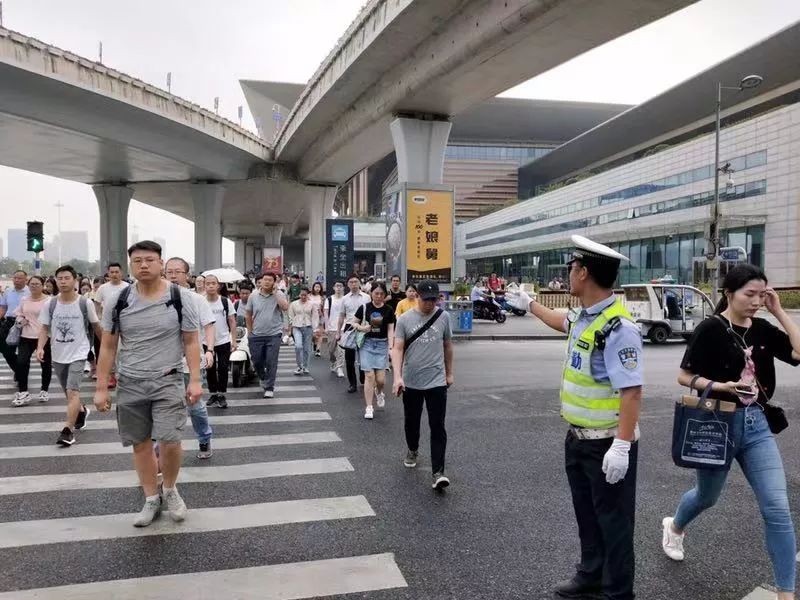 南京南站送客平台图片图片