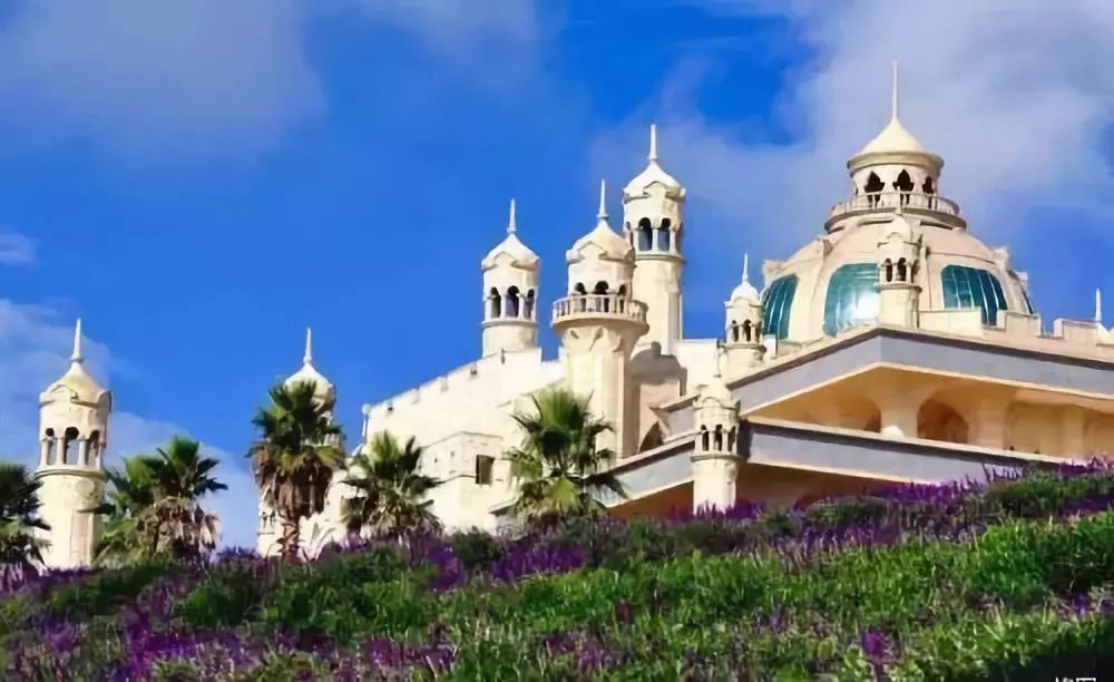 童话镇的故事有你才精彩寻甸星河温泉阿拉丁小镇2日游