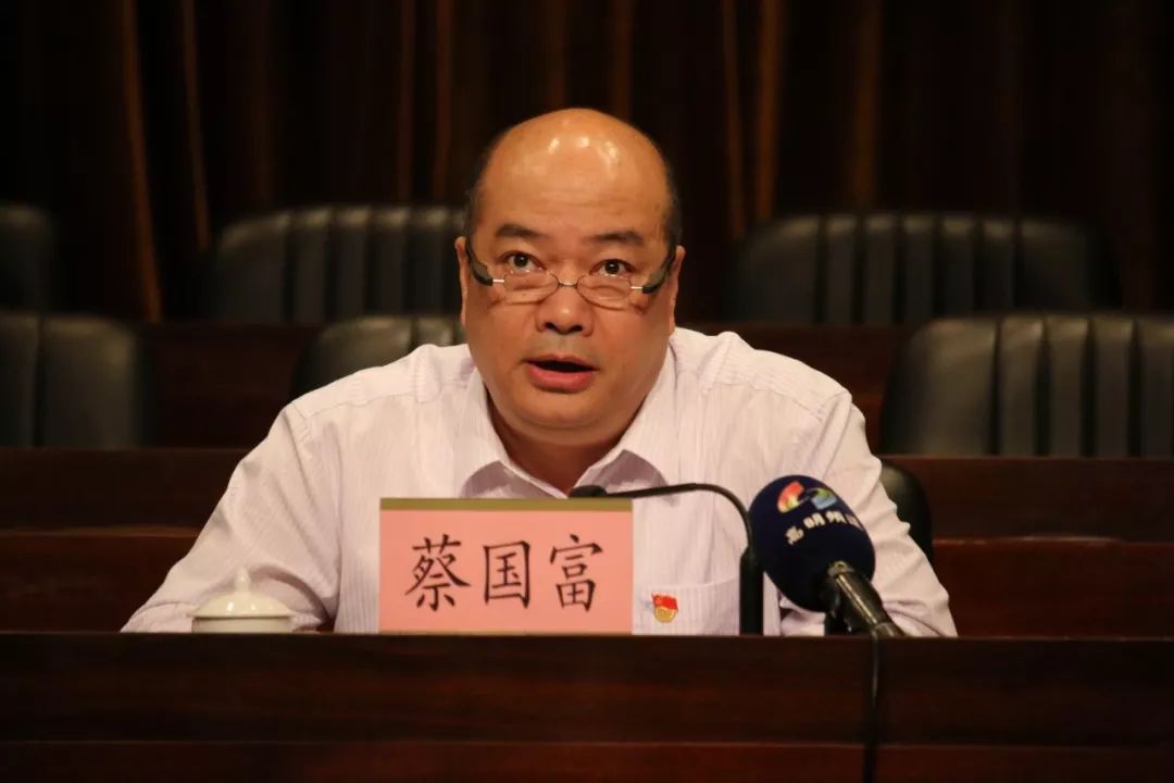 在推进自我革命中不断加快高明高质量发展步伐