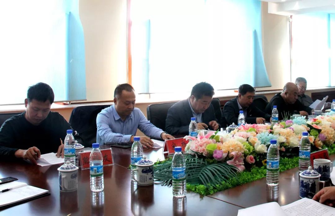 亚布力林业局有限公司党委副书记,总经理尹远程,副总经理李宜华,宣传